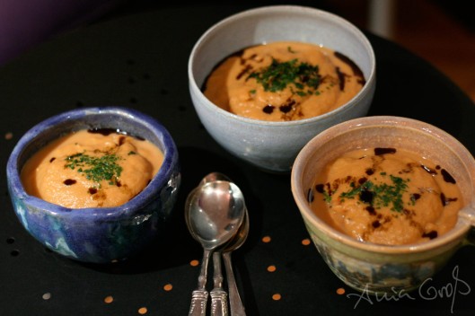 Ringelbete-Suesskartoffel-Suppe mit Kürbiskernöl